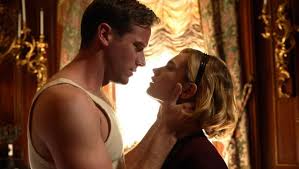 A young newlywed moves to her husband's imposing estate, where she must contend with his sinister housekeeper and the haunting shadow of his late wife. Rebecca 2020 Film Trailer Kritik