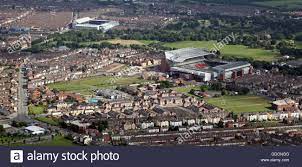 Everton fc live transfer news, team news, fixtures, gossip and more. Luftaufnahme Des Fc Liverpool Anfield Stadion Everton Fc Goodison Park Gesehen Durch Den Stanley Park Liverpool Uk Stockfotografie Alamy