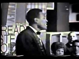 Marvin Gaye How Sweet It Is To Be Loved You What A Fun And Uplifting Song Marvin Gaye Girls Music Soul Music