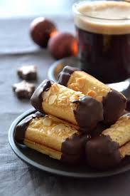 J Avais Deja Repere Cette Recette De Batonnets Amandes Et Chocolat L An Dernier Chez Piment Oiseau Je Suis Tombee Pa Alimentation Recette Macaron Food Network