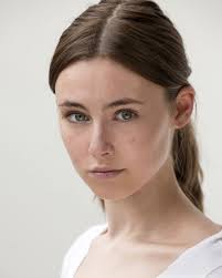 Amelia Crouch's Instagram, Twitter & Facebook