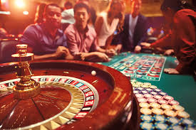 The hangover (2009) three buddies wake up from a bachelor party in las vegas, with no memory of the previous night and the bachelor missing. 10 Casino Movies On Netflix Right Now Straight From A Movie