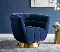 That's the beauty of the darcy chair—made to suit your appreciation for simplicity and love of contemporary style. Darcy Sapphire Blue Velvet Swivel Chair Julian Joseph
