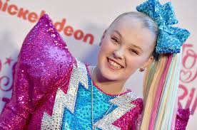 Jojo siwa is currently dating kylie prew. Jojo Siwa Has Fallen In Love With New Girlfriend Kylie