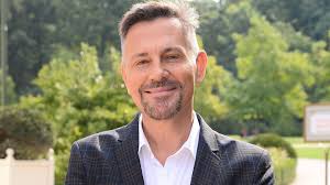 Und genauso, wie er nicht viel zeit brauchte, um sich im spiel. Krzysztof Ibisz Krzysztof Ibisz Przeszedl Na Prosta Cotojest