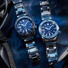 Case is made out of titanium and the blue dial gives the watch that unique look. Seiko Prospex Watch Spb187j1 1968 Re Creation Automatic