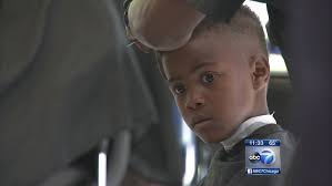 Chicago police hold annual free back-to-school haircut event