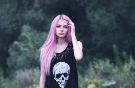 Send me awesome pictures of pixies! 3