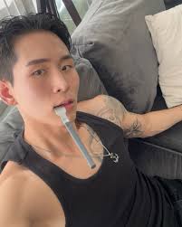 Jong-Han Lim (@akatomlim) • Instagram photos and videos