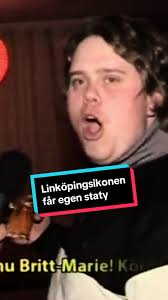 Kom igen nu Britt-Marie, kör för fa-an!” 🎥 Minns ni det virala klipp...