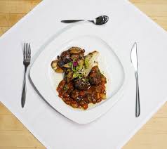 Mijote D Ours Noir Au Sirop De Bouleau Et Poivre Des Dunes Sirop De Bouleau Recette Gibier Sirop
