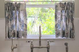white and blue floral cafe curtains