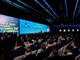 第十届"一带一路高峰论坛"在港开幕，首日促成33份合作协议--见道网