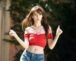 Sau 10 năm mất tích khỏi làng giải trí, người mẫu Leah Dizon giờ ra sao?