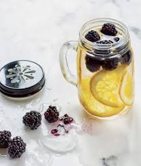 Nettoyez Votre Corps Avec Les Eaux Detox Detox Water Idee Recette Detox