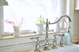 22 creative window sill decor ideas how to decorate a. Kitchen Windowsill Decorating Ideas Jennifer Rizzo