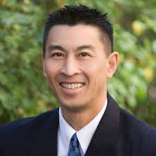 Robin Ormsby's Instagram, Twitter & Facebook