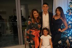En el mismo mensaje el usuario le escribió: Hermana De James Rodriguez Perdida En Hotel De Brasil En Copa America