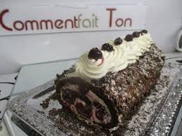 Buche Facon Foret Noire Gateau Roule Facon Foret Noire Par Commentfait Ton Youtube Gateau Roule Foret Noire Roule Au Chocolat