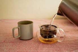 What A Wirecutter Editor And Tea Fanatic Uses To Make Tea Every Day In 2020 How To Make Tea Stash Tea Tea Companies