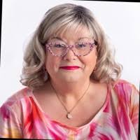 Karen Sechrest's Instagram, Twitter & Facebook