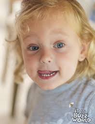 Olivia was being in her goofy mood at dinner tonight and got them all doing  silly faces! #outdaughtered