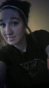 beth akin (@bellaismyname12)