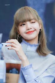 Why is Lisa (Blackpink) considered the kindest girl in K-pop?