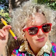 Janet Tyner's Instagram, Twitter & Facebook