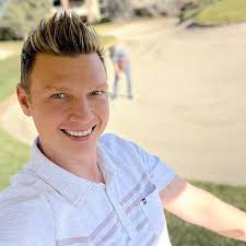 So excited to chat with you all later about todays announcement 🙏🏻🥰