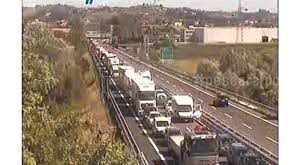 Check spelling or type a new query. Traffico A14 Oggi Code In Autostrada Tra I Caselli Di Pescara Pescarapost