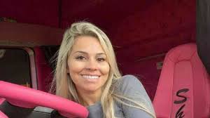 Sheila Bellaver cria perfil em plataforma de conteúdos adultos e empolga  com fotos sensuais - Famosos | Entretenimento