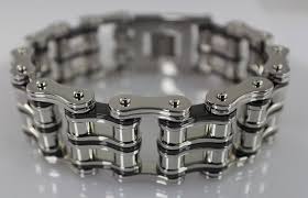 Il est en acier inoxydable 316l. 11 Idees De Bracelet Chaine Velo Moto Chaine Velo Bracelet Velo Moto