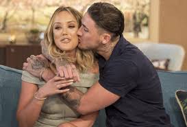 Jessica smith, 22, is the current girlfriend of stephen bear, who he's been talking about on his social media lately. Stephen Bear Begs For Charlotte Crosby S Forgiveness On Instagram After Insisting He Isn T Dating Anyone Else