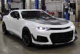 Black And White Camaro Zl1 Awesome Great 2018 Chevrolet Camaro Zl1 2018 Chevrolet Camaro Zl1 3 004 Miles Summit White 2d Coupe 6 2l V8 Su Camaro Zl1 Chevrolet Camaro Zl1 Chevrolet Camaro