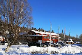 Bijjie spädtja) är en klassisk vintersportort i undersåkers distrikt (undersåkers socken) i västra jämtland tre mil söder om åre vid ottfjällets fot. Valadalens Fjallstation Valadalen Updated 2021 Prices