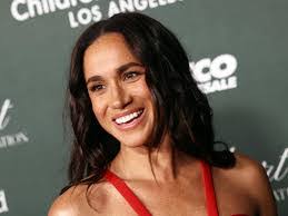 Stacey Oates's Instagram, Twitter & Facebook