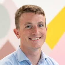 Zach Kelling's Instagram, Twitter & Facebook