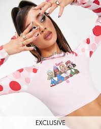 Daisy Street X Bratz Fitted Raglan Top With Spot Sleeves And Girls  Graphic-pink