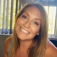 Donna Coombe's Instagram, Twitter & Facebook