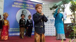 Baju anak pria laki laki murah setelan st rompi kemeja celana. Lucunya Kartini Cilik Gayanya Seperti Peragawati Tribunnews Bogor