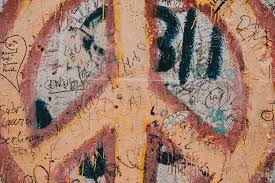 Berliner mauer) was a wall that separated the city of berlin in germany from 1961 to 1989. Berlin Wall How Techno Music United Germany On The Dance Floor Bizarre Culture