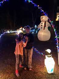 Freeman Lake Christmas Lights 2021 Christmas Events In Louisville Best List For Families Louisville Family Fun