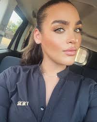 Amy Noble (@_modernproverbs31) • Instagram photos and videos