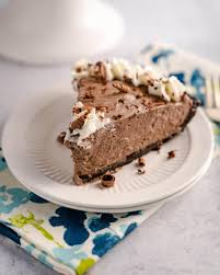 This 6 inch cheesecake recipe makes a mini new york style cheesecake with three layers of graham cracker crust, dense cream cheese, and sour cream. Easy No Bake Chocolate Cheesecake Recipe Hostess At Heart
