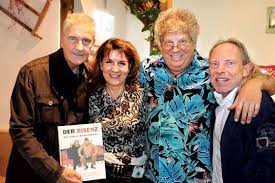 Erst vor einem jahr hatte er einen herzinfarkt gehabt. Alexander Bisenz Und Sein Gelebtes Kasperltheater Freizeitjournal