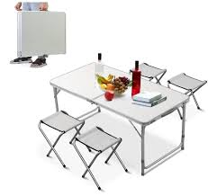 كراسي و طاولات الرحلات