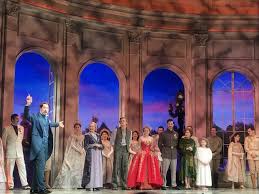 Ha interpretado el papel principal de dmitry en el musical de broadway anastasia desde noviembre de 2018 hasta abril. Cody Simpson Stands Out In A Crowd Of Thousands Anastasia Closing Week Review The Fanscotian