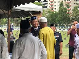 Not aligned to any political parties. Peliknya Atas Baldi Tu Ada Bekas Kapur Barus Anak Musa Hassan Dedah Ibu Sempat Letak Kain Kapan Di Ruang Tamu Sebelum Meninggal Viral Mstar