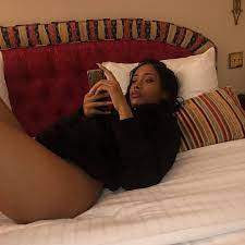 Shay Nue - Photo Sexy de la rappeuse Belge et Jury de Nouvelle Ecole -  Comment Séduire
